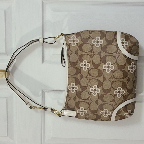 Coach Shoulder Hobo Bag - Picture 2 of 9